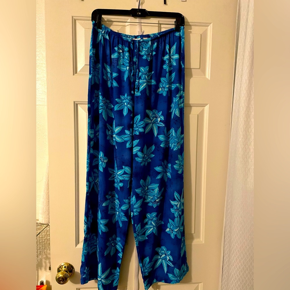 Victoria’s Secret Blue Floral lightweight summer PJ pajama pants Med